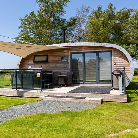 Ingleborough Luxury Pod With Hot Tub At Fell View Park Kirkby Lonsdale Apartment Exterior photo