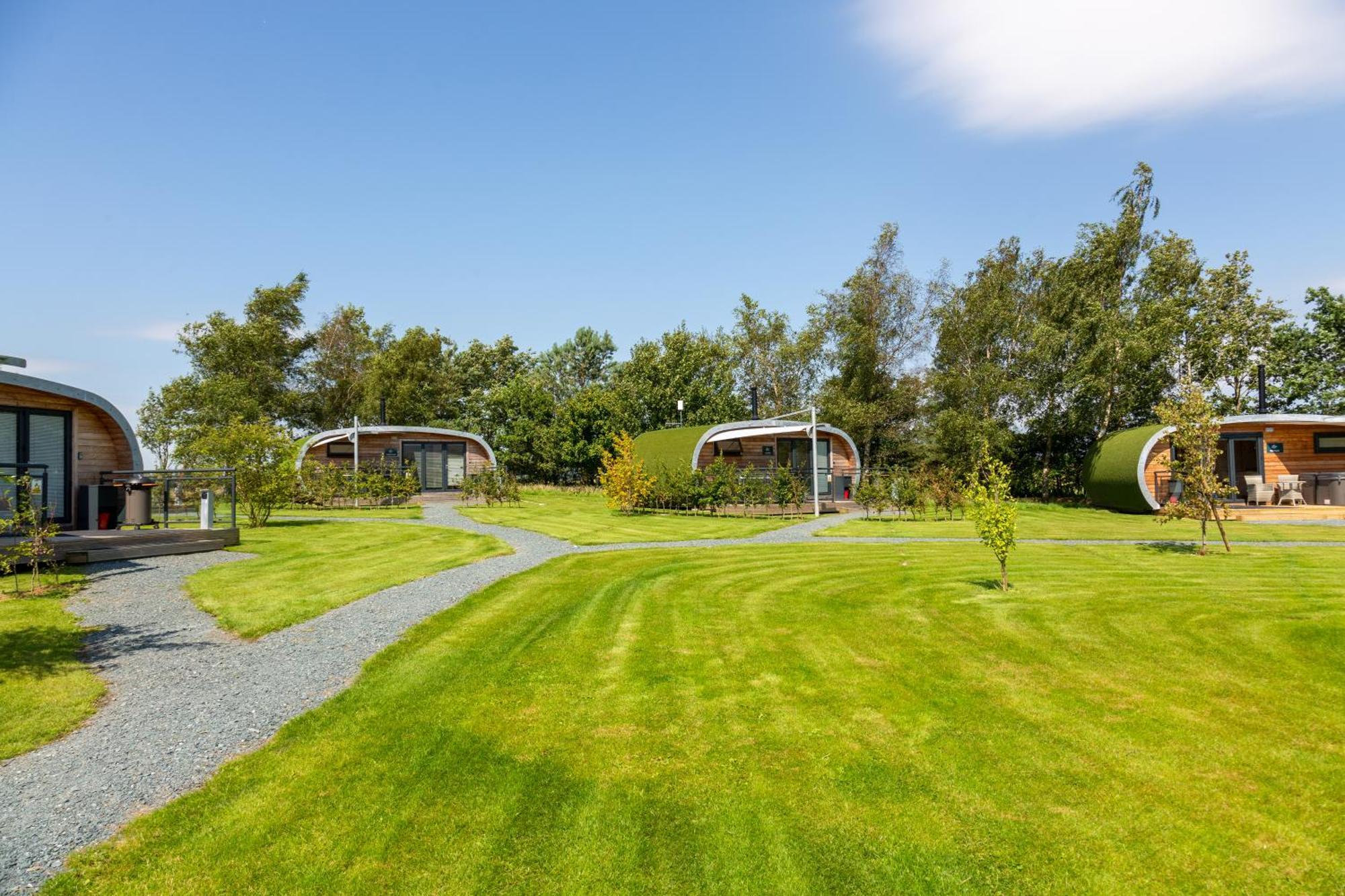 Ingleborough Luxury Pod With Hot Tub At Fell View Park Kirkby Lonsdale Apartment Exterior photo